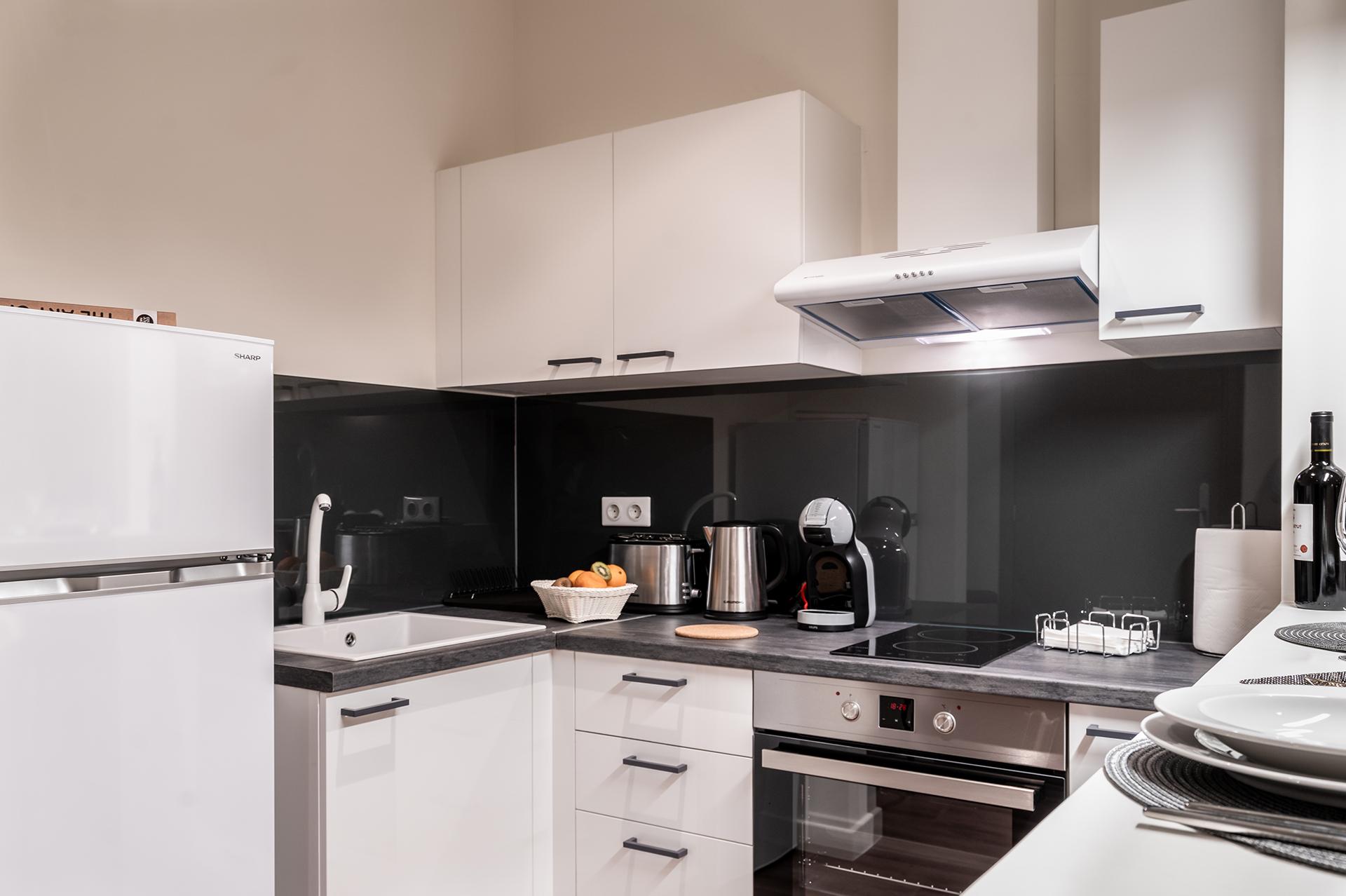 Urban Nest - Suites & Apartments Athens Ngoại thất bức ảnh