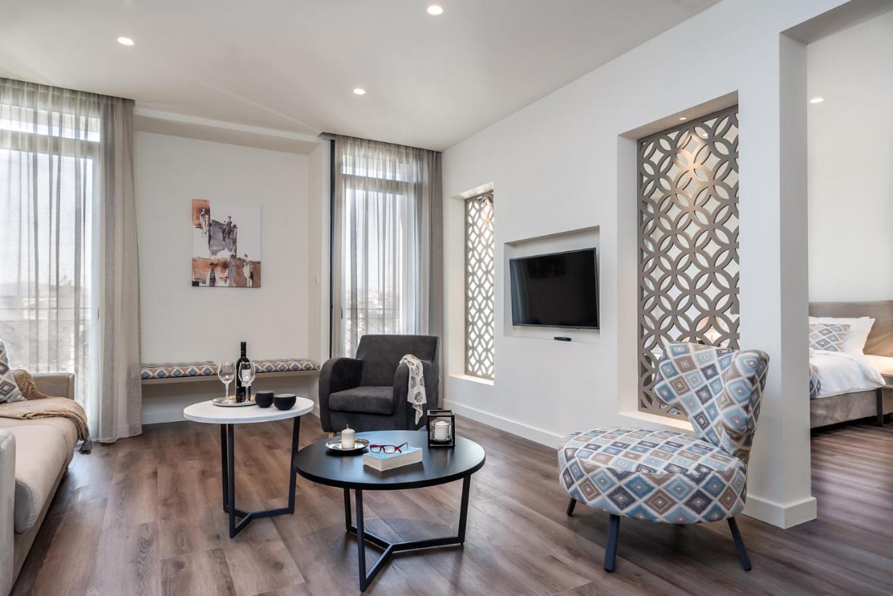 Urban Nest - Suites & Apartments Athens Ngoại thất bức ảnh